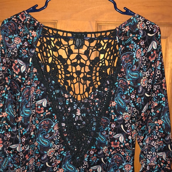 Dress shirt - Picture 2 of 2